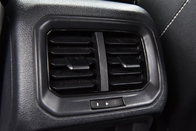 Used 2023 Volkswagen Taos SE FWD image 21