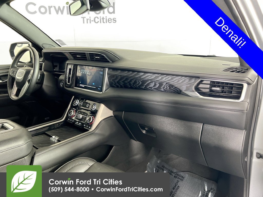 Used 2024 GMC Yukon XL Denali AWD/4WD image 31