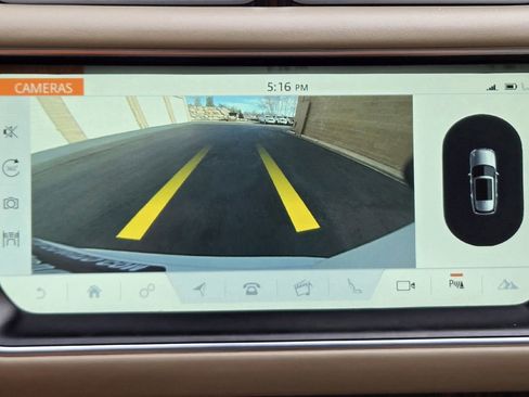 Used 2017 Land Rover Range Rover HSE image 27