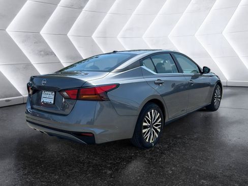 New 2026 Nissan Altima 2.5 SV FWD image 8