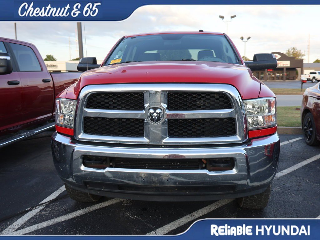 Used 2018 RAM 2500 Tradesman w/ Chrome Appearance Group AWD/4WD image 7