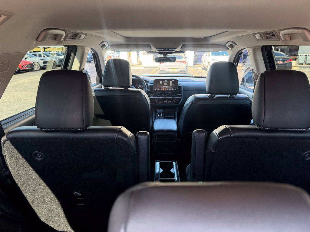 Used 2023 Nissan Pathfinder SL w/ SL Premium Package FWD image 17