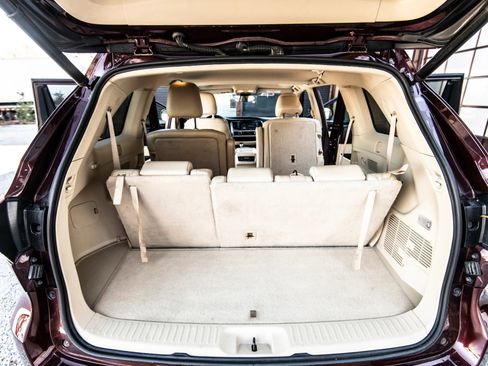 Used 2019 Toyota Highlander XLE image 40