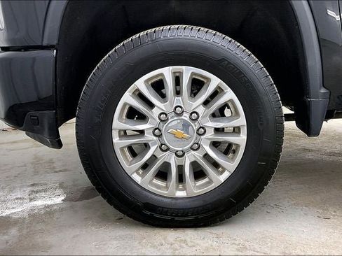 Used 2022 Chevrolet Silverado 3500 High Country AWD/4WD image 10