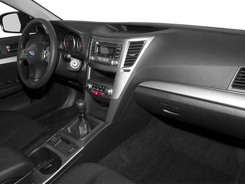 Used 2013 Subaru Outback 2.5i Limited w/ Moonroof Pkg AWD/4WD image 14