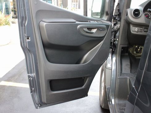 New 2025 Mercedes-Benz Sprinter 2500 image 11