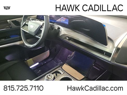New 2026 Cadillac Vistiq Sport w/ LPO, Floor Liner Package AWD/4WD image 23