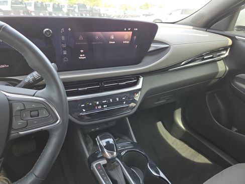 Used 2024 Buick Envista Avenir FWD image 28