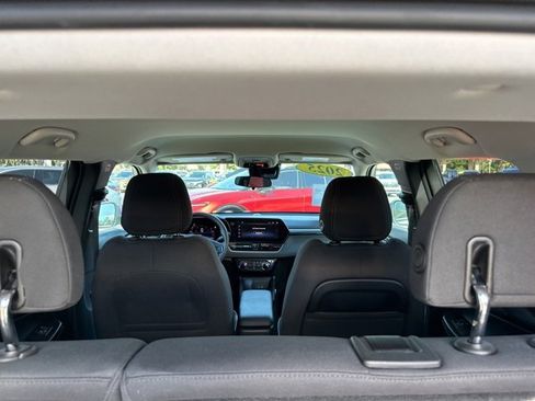 Used 2025 Chevrolet TrailBlazer LT image 38