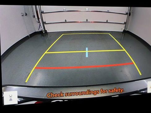 Used 2025 Toyota Camry SE image 27