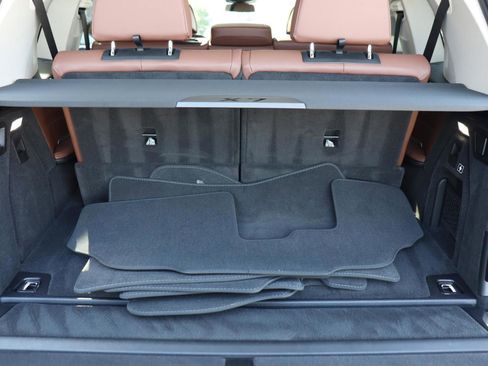 Used 2024 BMW X7 xDrive40i image 25