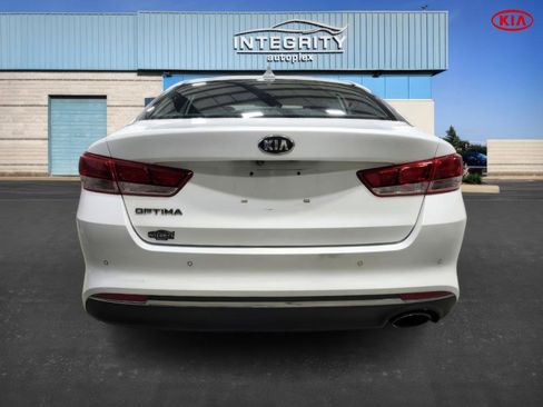Used 2018 Kia Optima LX w/ Convenience Package image 4