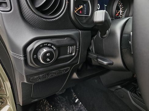 New 2026 Jeep Gladiator Mojave image 16