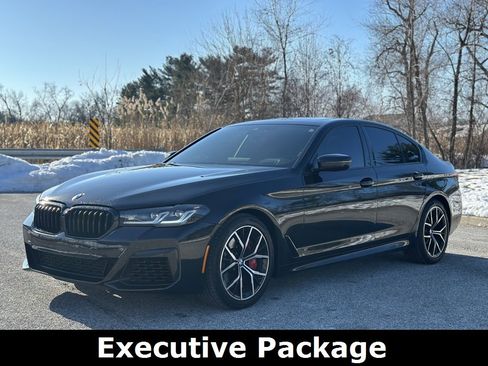 Certified 2023 BMW 540i xDrive w/ Executive Package image 3
