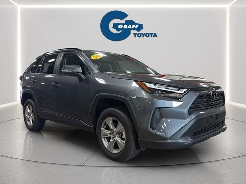 Used 2025 Toyota RAV4 XLE AWD/4WD image 3