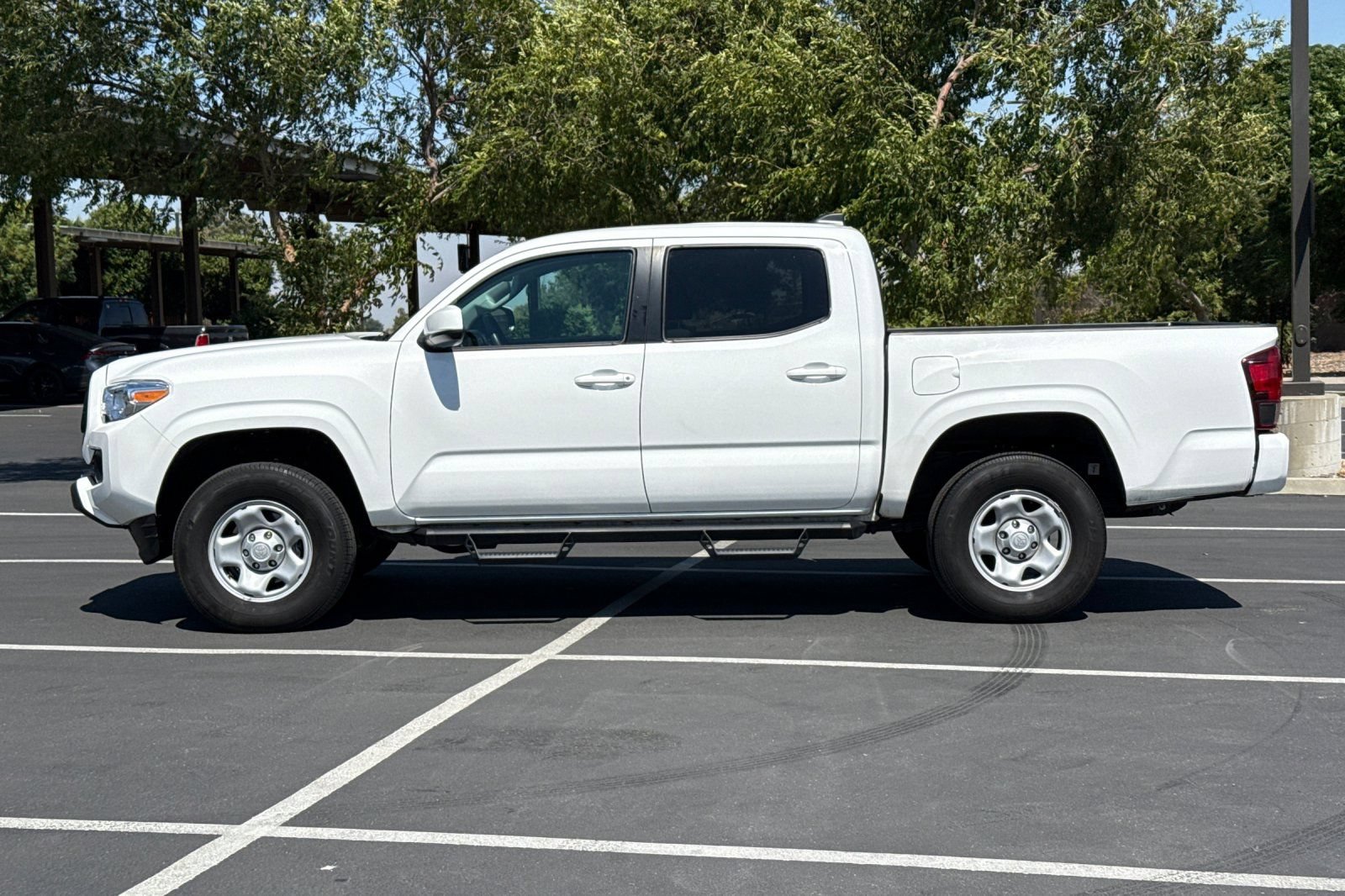 Used 2023 Toyota Tacoma SR w/ SR Convenience Package RWD image 14