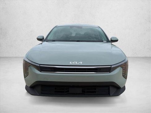 Used 2025 Kia K4 FWD image 2