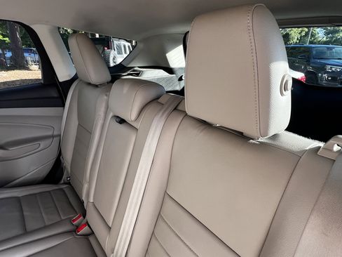 Used 2013 Ford Escape SEL image 32