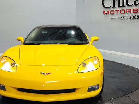 Used 2006 Chevrolet Corvette Coupe w/ Preferred Equipment Group RWD image 17