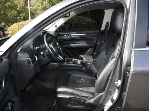 Used 2020 MAZDA CX-5 Touring image 8