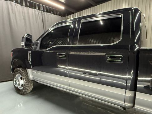 Used 2022 Ford F350 Lariat w/ Lariat Ultimate Package AWD/4WD image 7