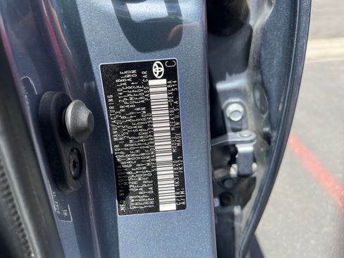 Used 2024 Toyota Corolla LE FWD image 32