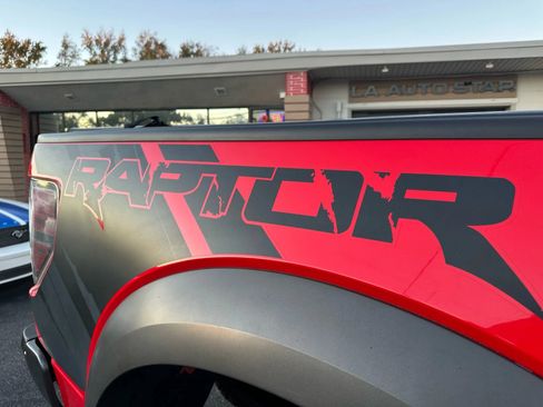 Used 2013 Ford F150 Raptor w/ SVT Exterior Graphics Pkg image 11