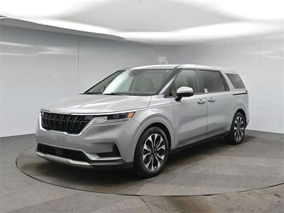 Used 2022 Kia Carnival EX