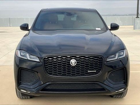 Used 2025 Jaguar F-PACE R-Dynamic S image 3