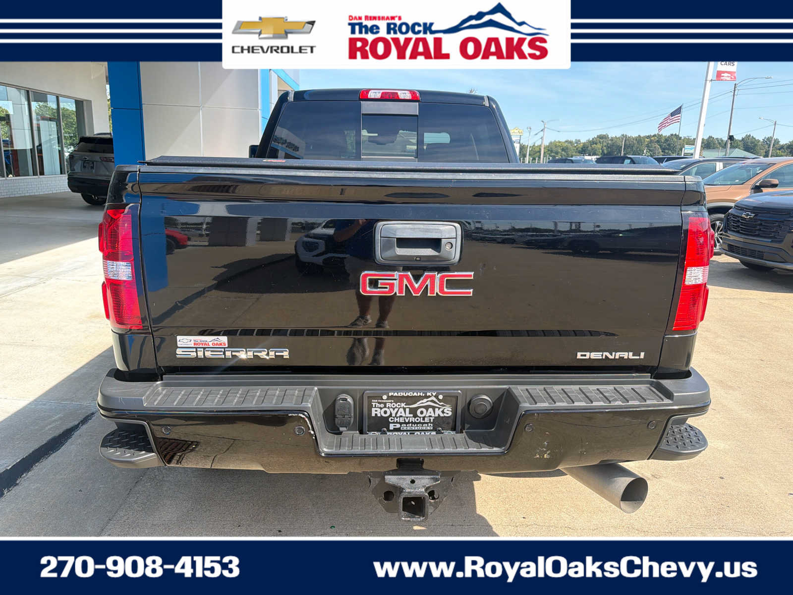 Used 2018 GMC Sierra 2500 Denali w/ Duramax Plus Package AWD/4WD image 4