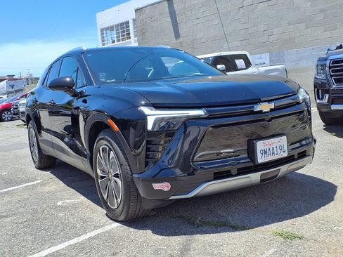 Certified 2024 Chevrolet Blazer EV LT AWD/4WD image 3
