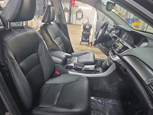 Used 2014 Honda Accord EX-L image 10