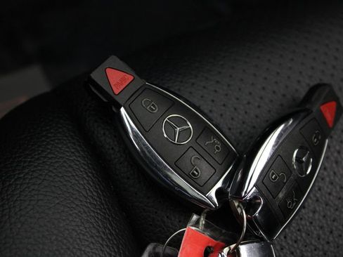 Used 2014 Mercedes-Benz C 250 Sedan image 31