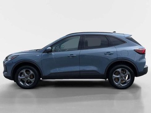 Certified 2025 Ford Escape ST-Line Select AWD/4WD image 2