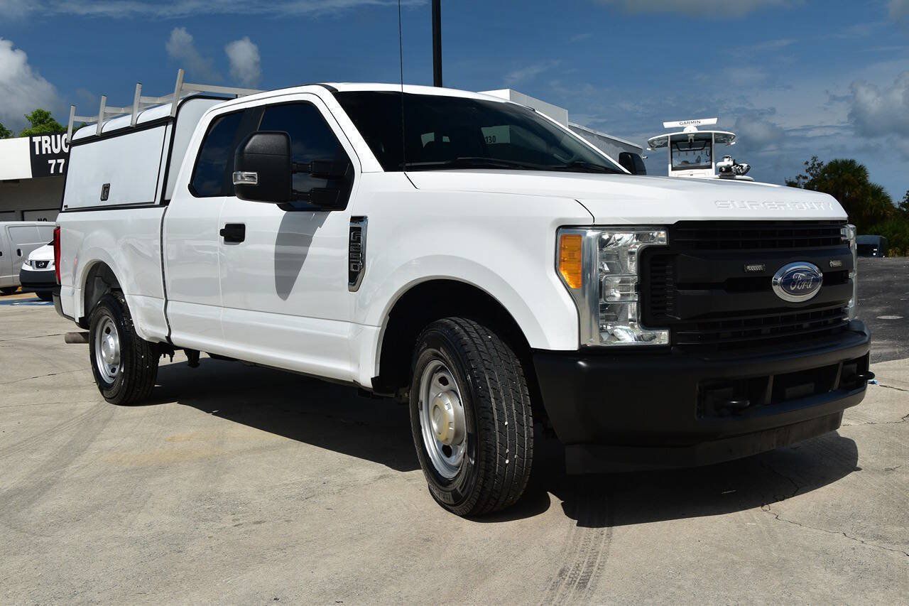 Used 2017 Ford F250 XL w/ Power Equipment Group RWD image 1