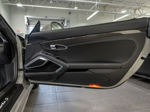 Used 2019 Porsche 911 Turbo AWD/4WD image 25