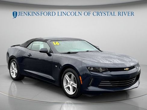 Used 2016 Chevrolet Camaro LT RWD image 15