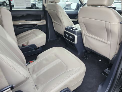 Used 2023 Ford Expedition Max Limited image 26