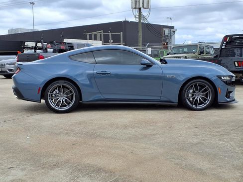 Used 2024 Ford Mustang GT RWD image 28