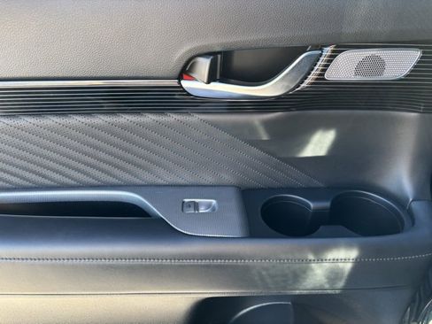 Used 2023 Hyundai Palisade Calligraphy image 14