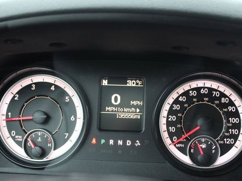 Used 2018 RAM 1500 Express w/ Express Value Package image 29