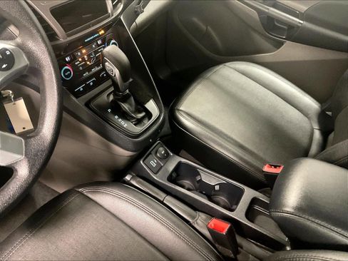 Used 2020 Ford Transit Connect XL image 20