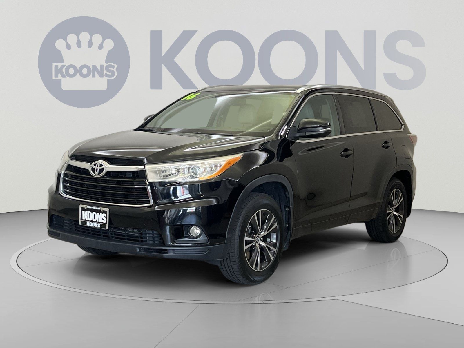 Used 2016 Toyota Highlander XLE AWD/4WD image 4