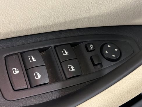 Used 2021 BMW X1 sDrive28i w/ Convenience Package image 14