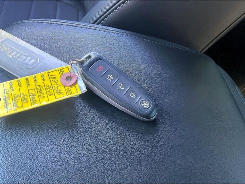 Used 2013 Ford Taurus SHO image 12