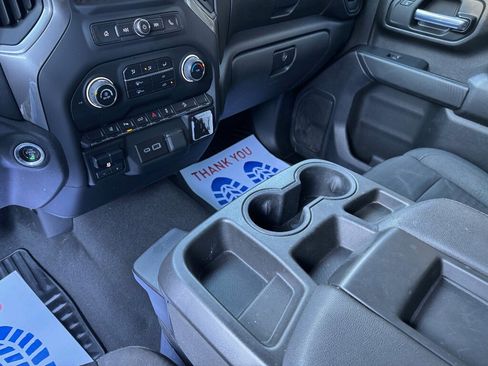 Used 2024 Chevrolet Silverado 2500 Custom w/ Custom Value Package image 17