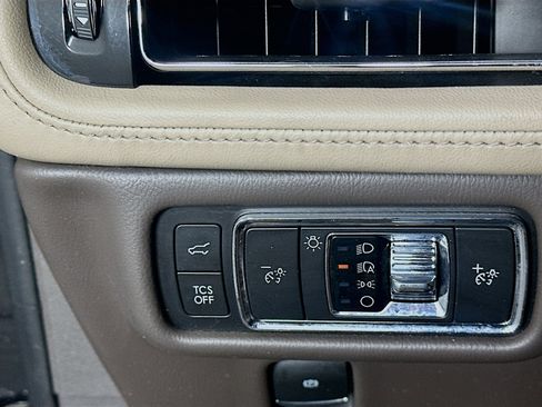 Used 2022 Lincoln Nautilus Reserve w/ Equipment Group 201A image 17