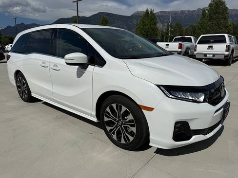Used 2026 Honda Odyssey Elite image 9