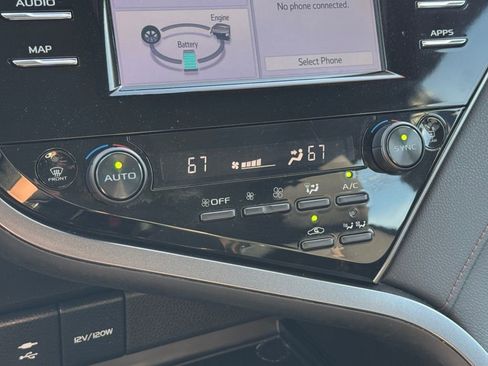 Certified 2019 Toyota Camry LE FWD image 25