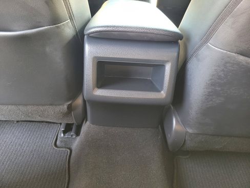 Used 2018 Toyota Camry SE FWD image 14